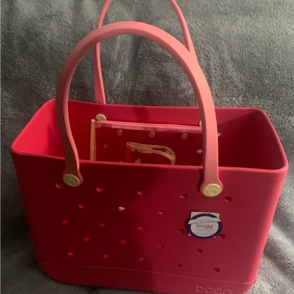 New Large Limited Edition 2-tone pink Strawberry Açaí Original Bogg Bag.